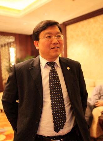 對話中聯(lián)重科混凝土機(jī)械公司總經(jīng)理助理卜季春 (1)